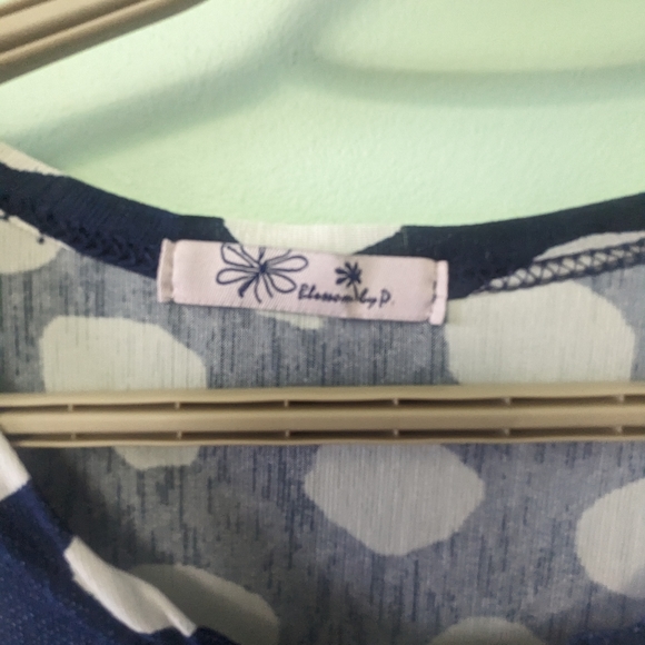 BlossombyP Ladies Top - Picture 3 of 3